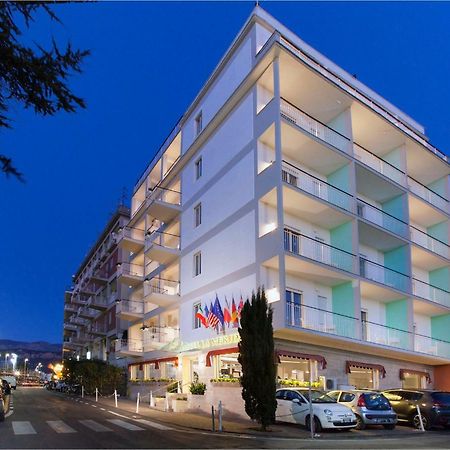 Hotel La Meridiana Sorrento Exterior photo