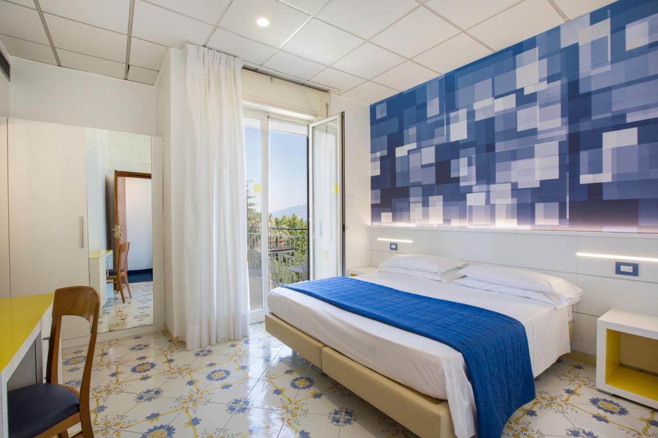 Hotel La Meridiana Sorrento Exterior photo