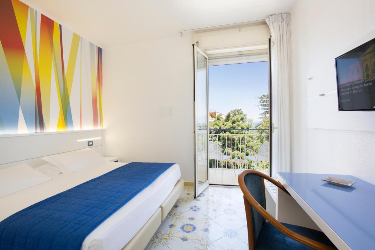 Hotel La Meridiana Sorrento Exterior photo