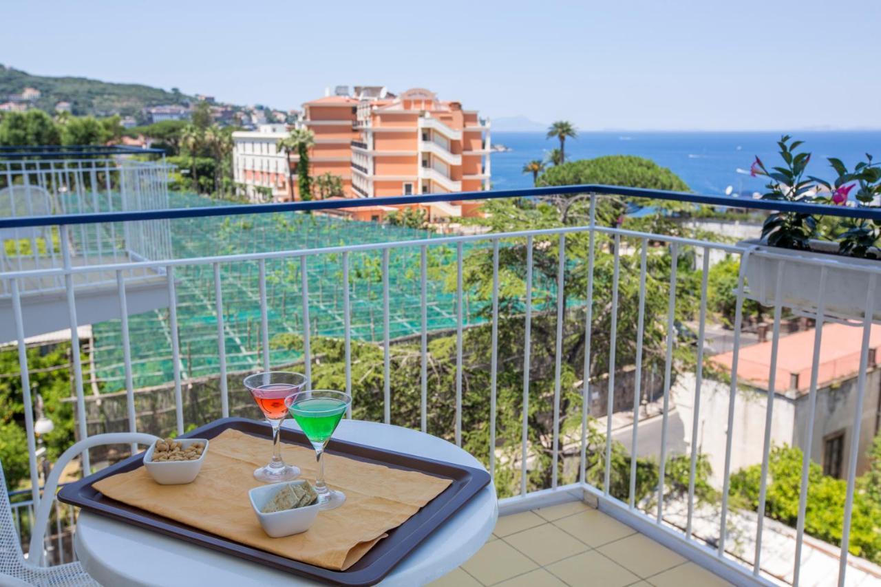 Hotel La Meridiana Sorrento Exterior photo