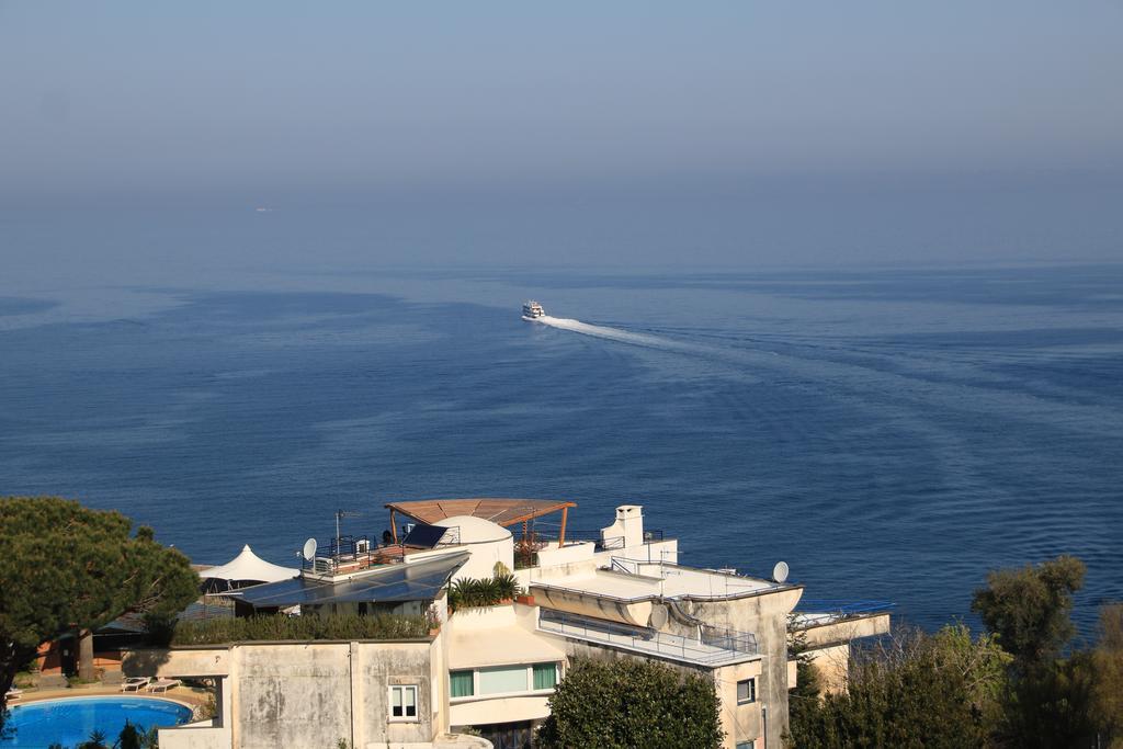 Hotel La Meridiana Sorrento Exterior photo